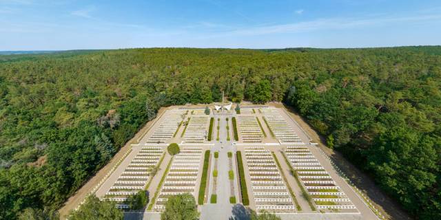 War Cemetery of the 1st. Troops of the Polish Army in Stare Łysogórki

