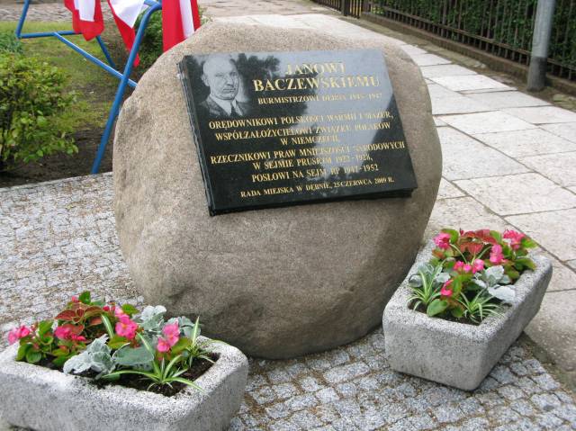 Kamień poświęcony Janowi Baczewskiemu 