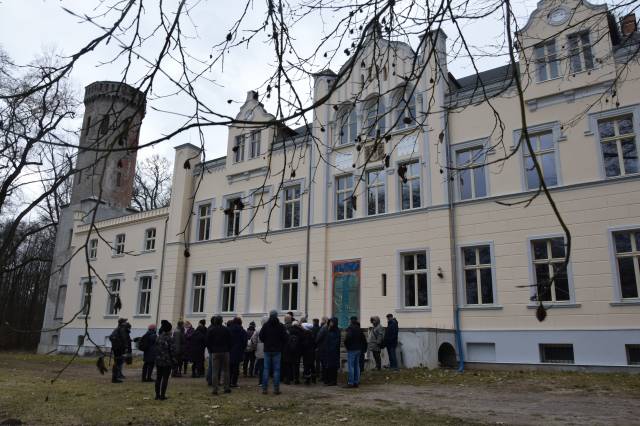 Regionalists' trip along the route of manors and palaces in the Debno commune